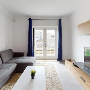 Modern 3-bedroom Apartment